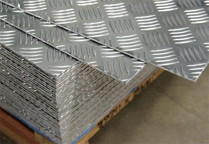 Aluminium Checker Plate Embossed Aluminum Sheet For Refrigerator